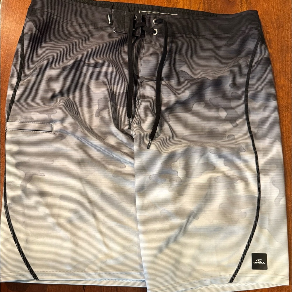 O'Neill Men's Black and Gray Gradient Board Shorts